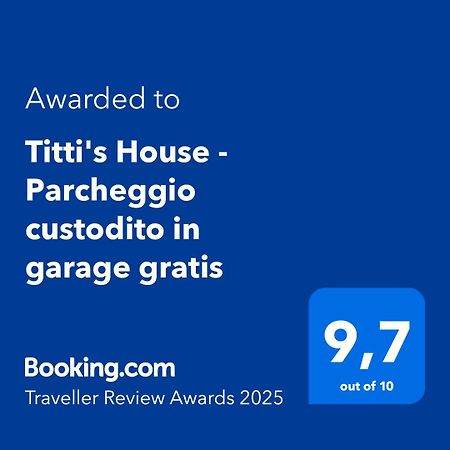 Titti'S House - Parcheggio Custodito In Garage Gratis ジェノヴァ エクステリア 写真
